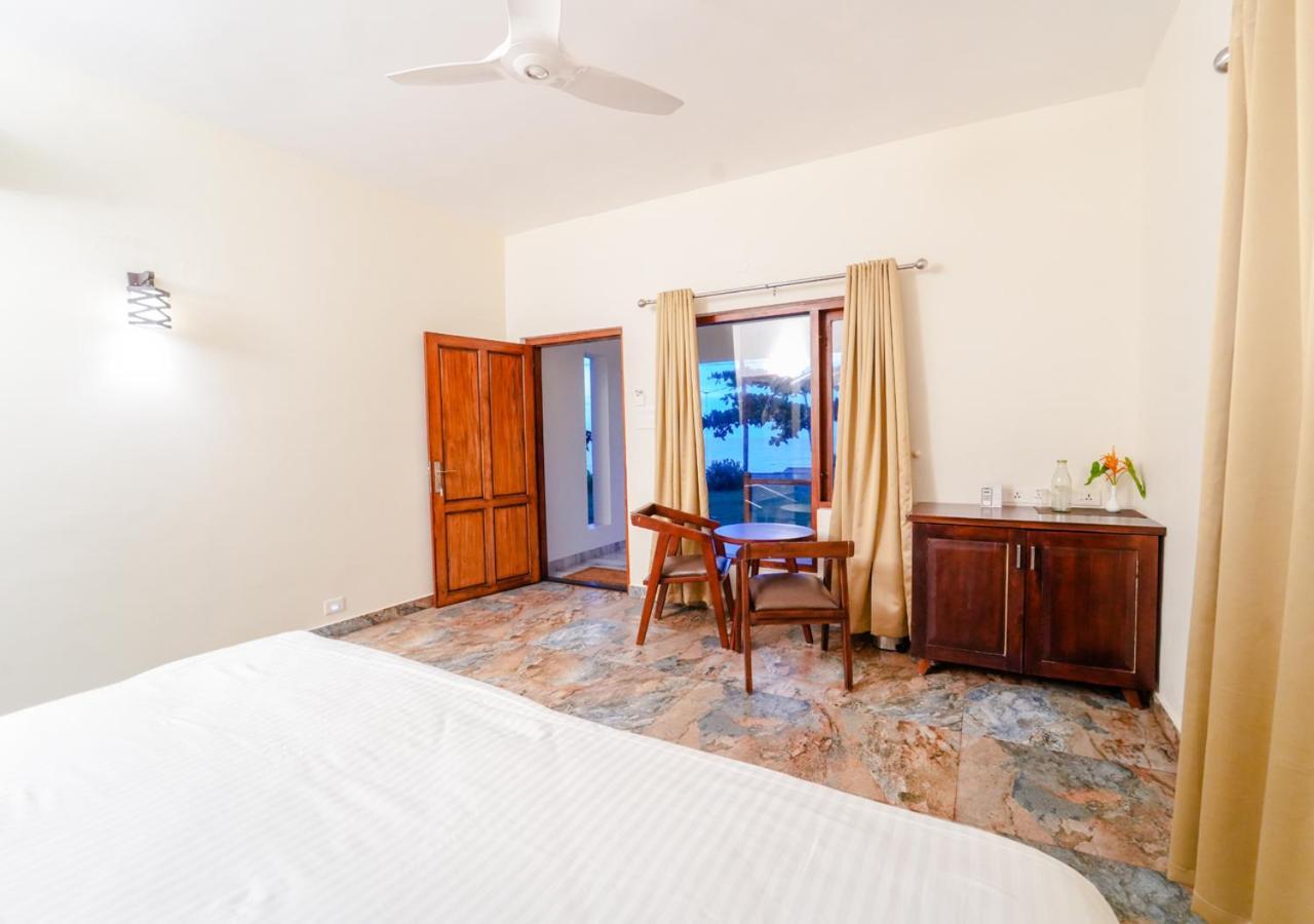 Solaris Beach View Resort & Spa By Voye Homes Varkala Exterior photo